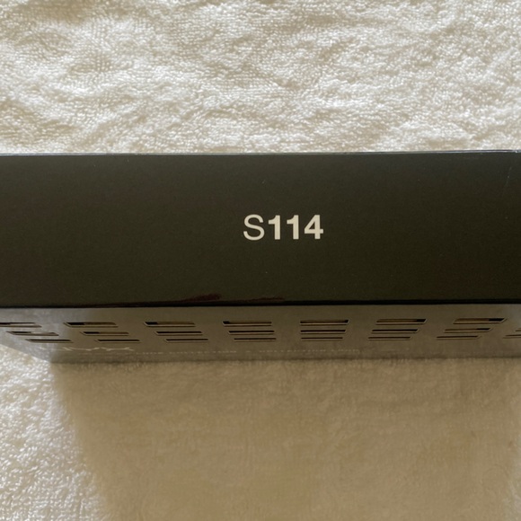 NYX Smokey Eye Shadow Palette - Picture 5 of 5